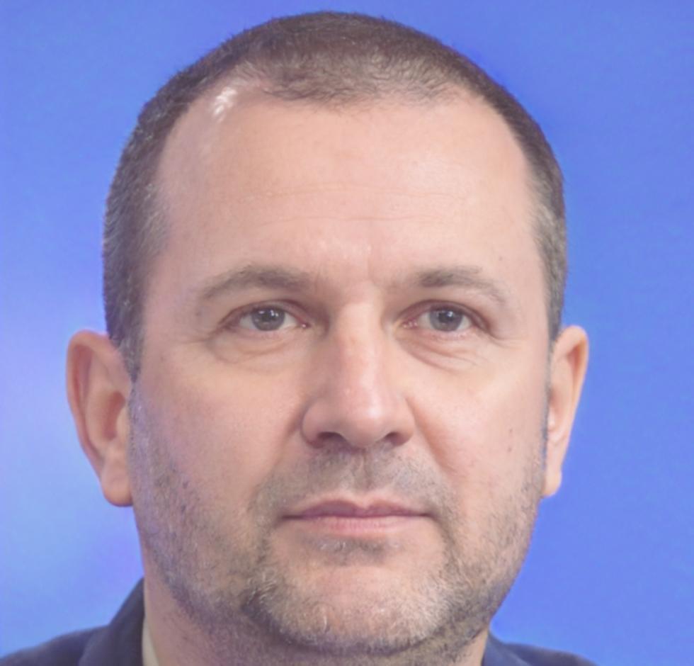 Teilnehmer bei der praktischen Anwendung von Analysemethoden